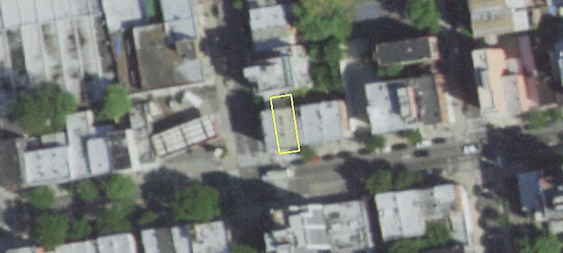 Retail/Office Space with Backyard