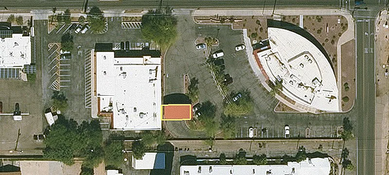 Retail Space on Broadway Boulevard