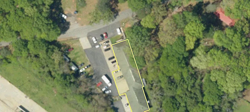 Industrial Building on 1 Acre
