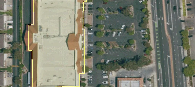 Retail Space in Shopping Center