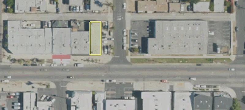 Free-Standing Commercial Building Available