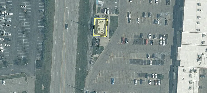 Affluent Cincinnati Shopping Center For Sale