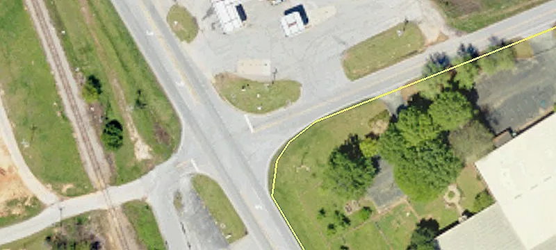 Laurens Land with Rail Access