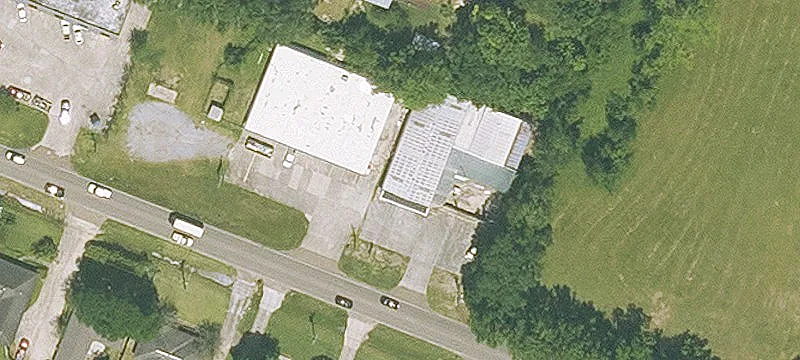 Retail Showroom and Warehouse Buildings