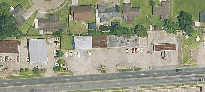 Retail Center on Winbourne Avenue