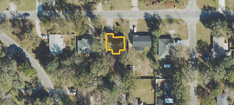 Residential Land in DeLand, Florida