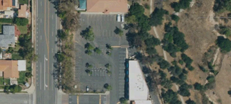 Retail Space in Highland