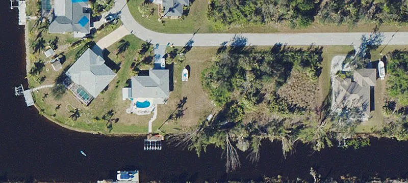 Waterfront Lot in South Gulf