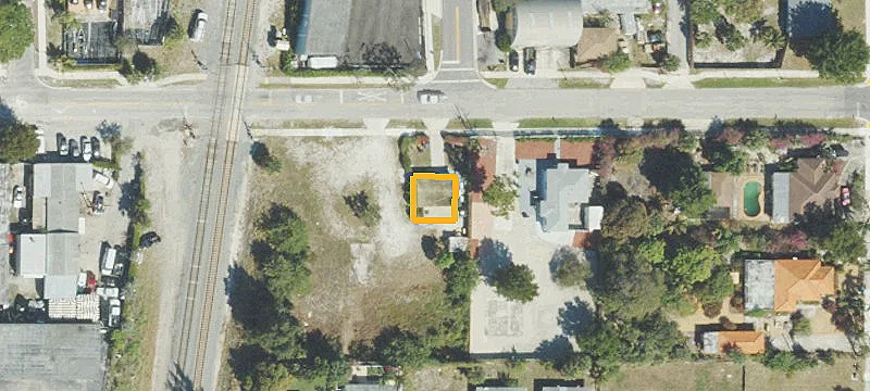 Oversized Lot Near Delray Beach