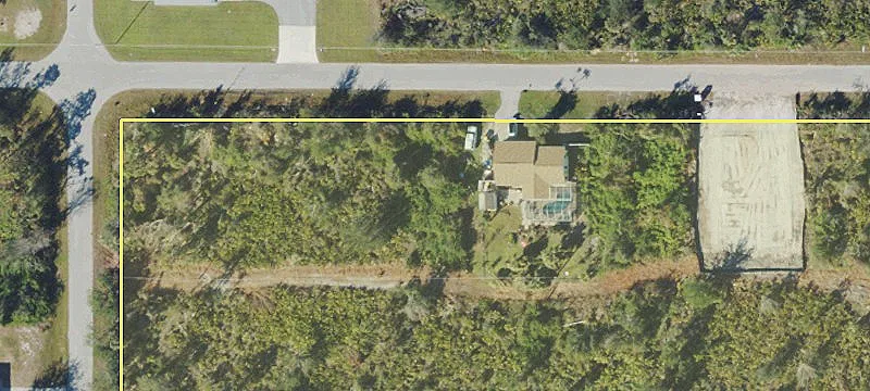 Land in Quiet Gulf Cove