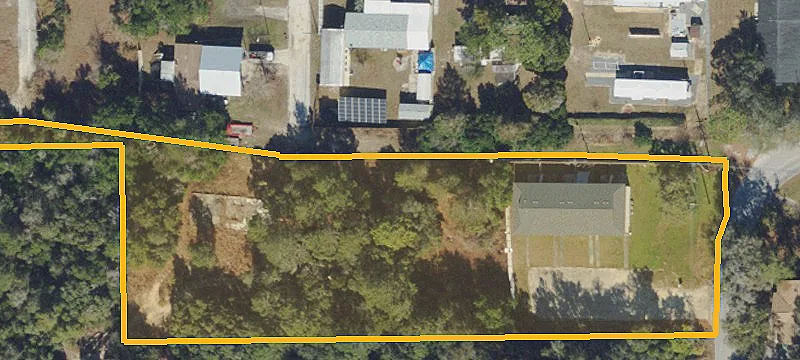 Private Lot with Medium Density