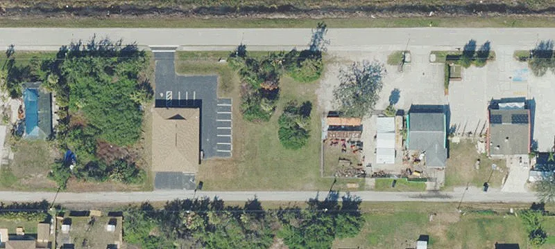 Commercial Land on High-Traffic Road