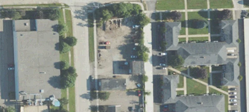 Retail Building with Parking Spaces