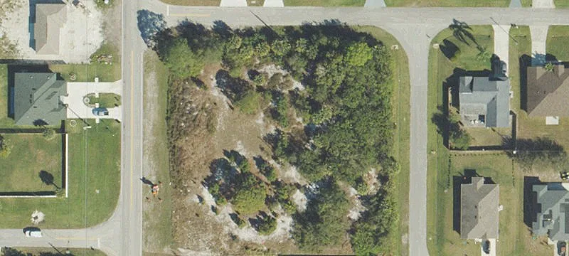 Commercial Lot in Booming Area