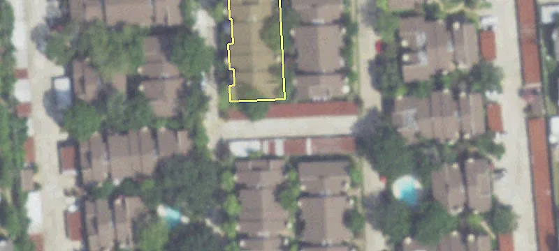 Gated Condo with Community Amenities