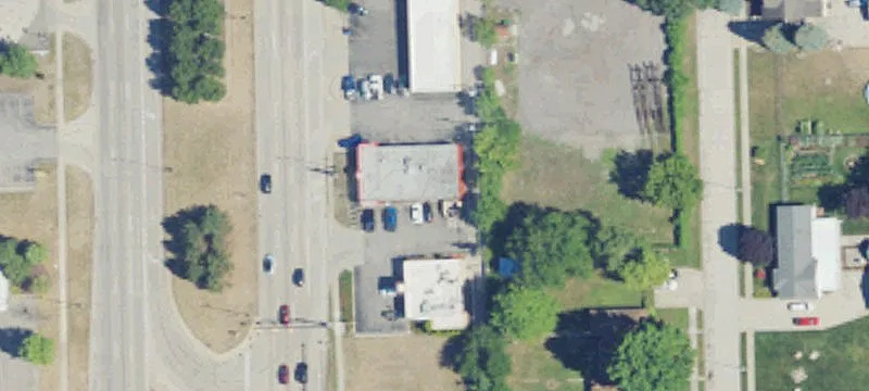 Commercial Acreage in Growing Community