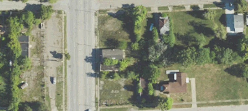 Retail/Office Space with High Exposure