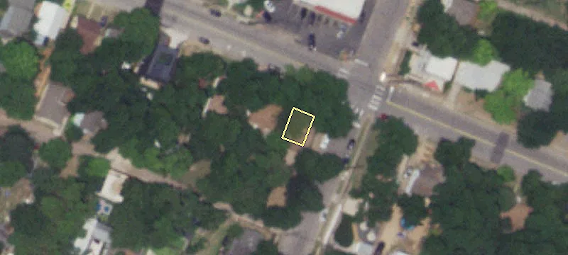 Prime Corner Lot in Holly