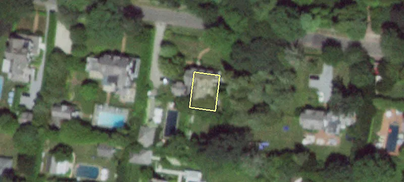East Hampton Retail Space Available
