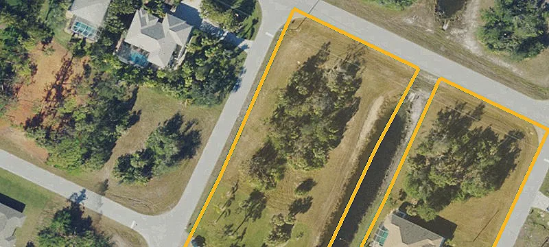 Canal-Front Lot in Rotonda West