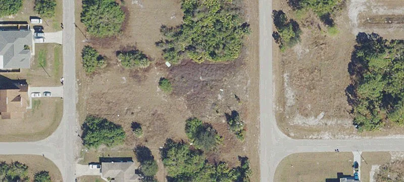 Duplex Lot Near Buckingham Area