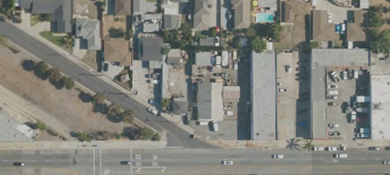 Mixed-Use Property in Thriving Area