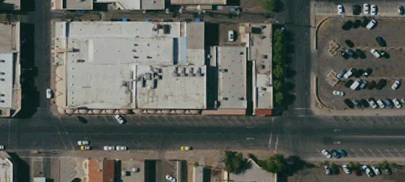 Prime Retail/Office Border Location