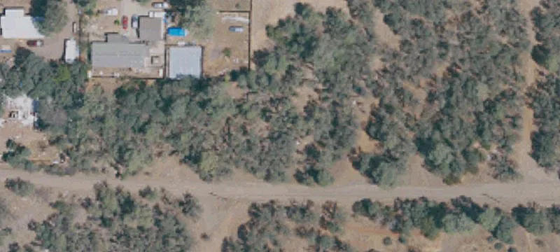 Buildable Land Parcel Near Lake