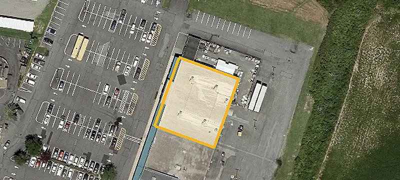 Harrington Midway Shopping Center Space