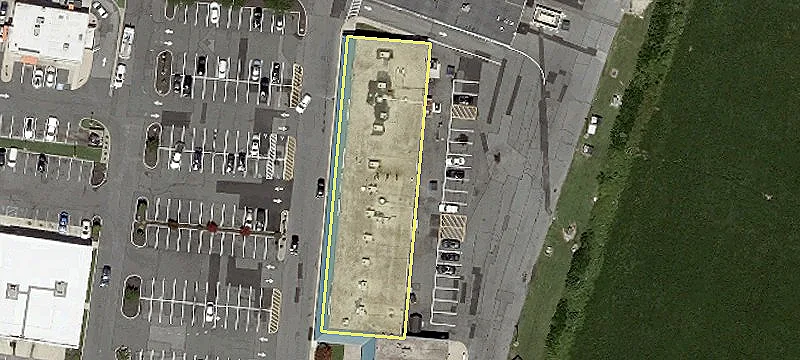 Harrington Midway Shopping Center Space