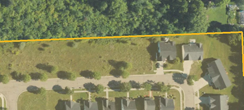 Residential Land in Calm Neighborhood