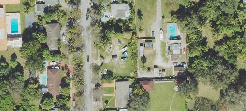 Residential Corner Lot in Miami