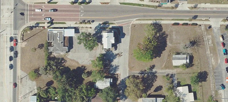 Leesburg Duplex Near Historic District