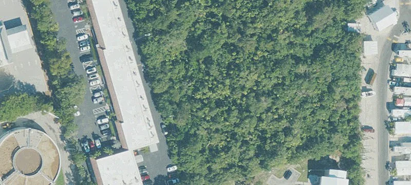 Vacant Bayside Lot with Dock