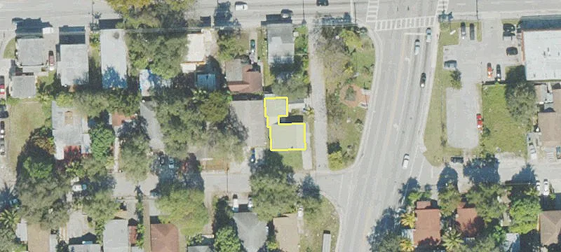 Vacant Corner Lot in Miami