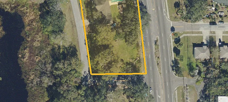 Large Lot in Temple Crest