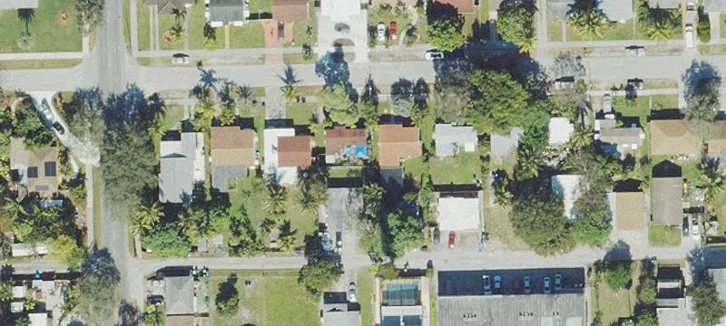Hollywood Duplex Near Highways