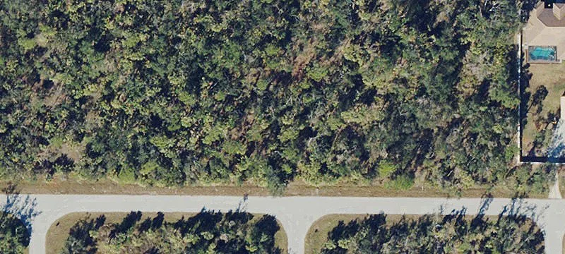 Residential Lot in Growing Community