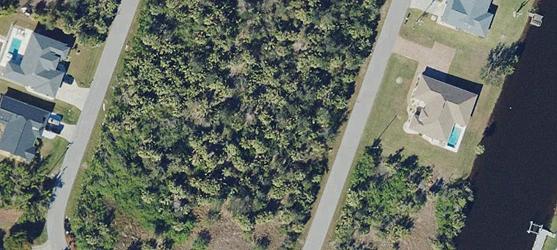 Land Available in Port Charlotte