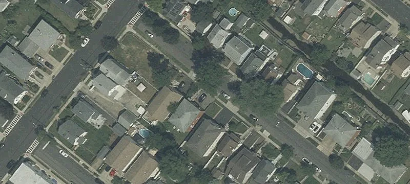 Spacious Multifamily Home in Linden