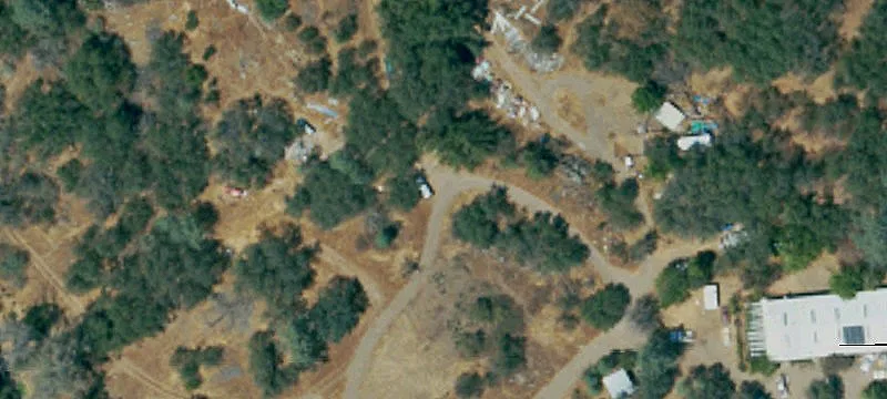 Mariposa Land with Utilities