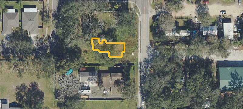 Spacious Lot Near US 301