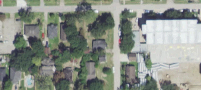 Oversized Lot Near Downtown
