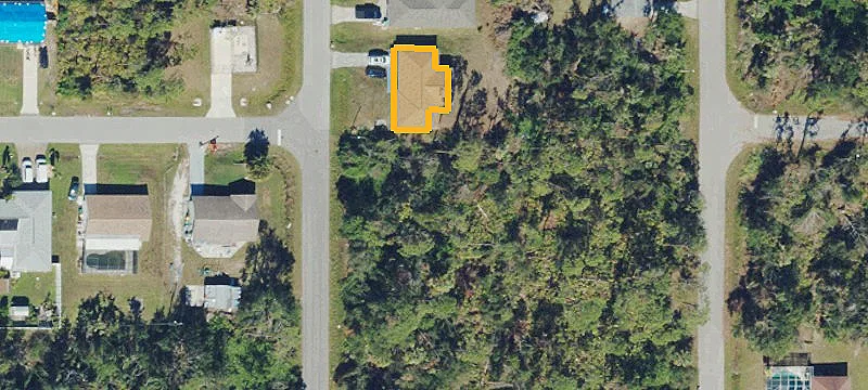 Residential Lot in Growing Neighborhood