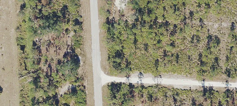 Vacant Lot in Tropical Gulf Acres