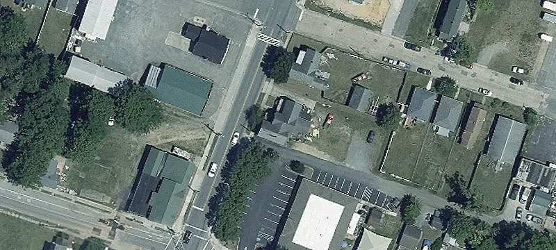 Colonial Multifamily Property in Denton