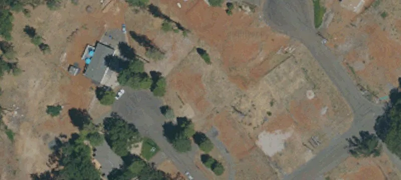 Level Lot in Quiet Cul-de-Sac