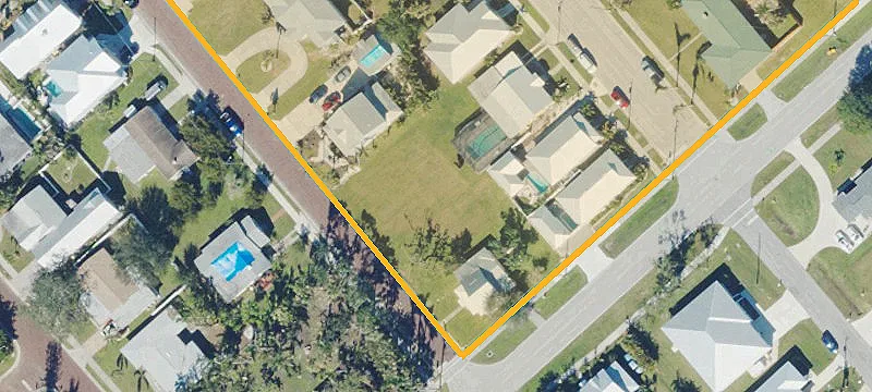 Double Lot in Historic District