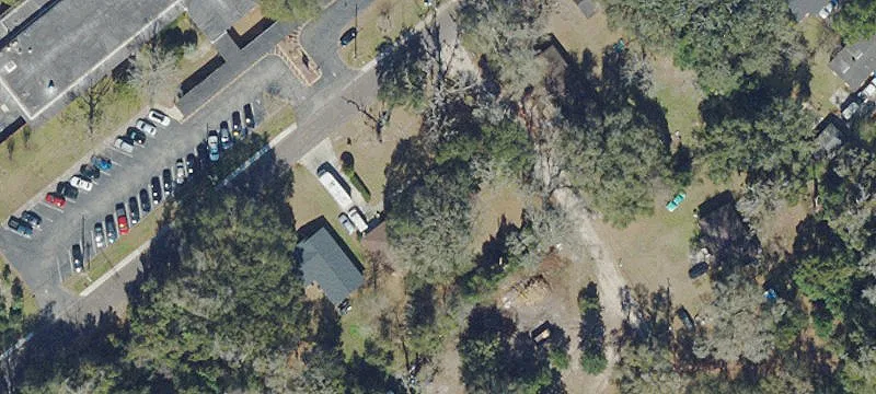 Waterfront and Road Access Land