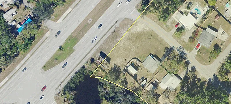 Commercial Lot on Navigable Waterway
